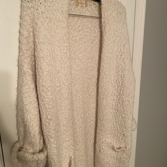 Oversized Fuzzy Cardigan - Picture 5 of 6